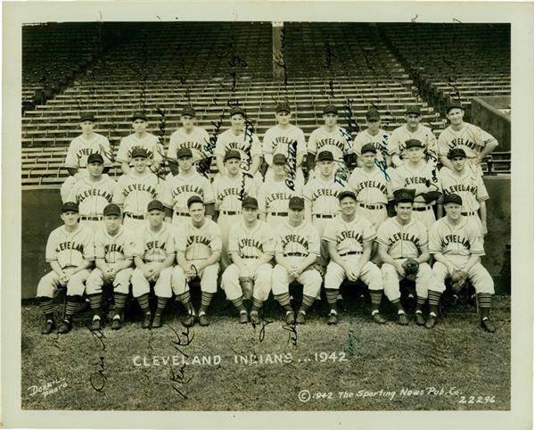 Baseball Autographs - 1942 Cleveland Indians Team Signed Photo