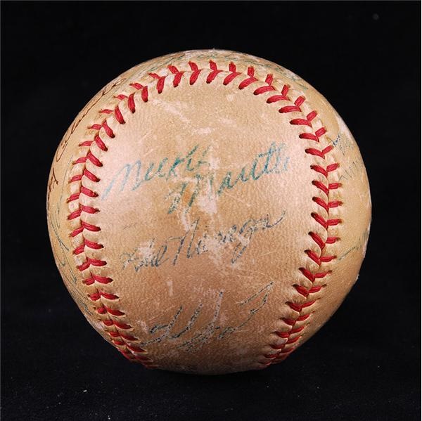 Baseball Autographs - Hall of Fame Signed Baseball With Early Mickey Mantle signature