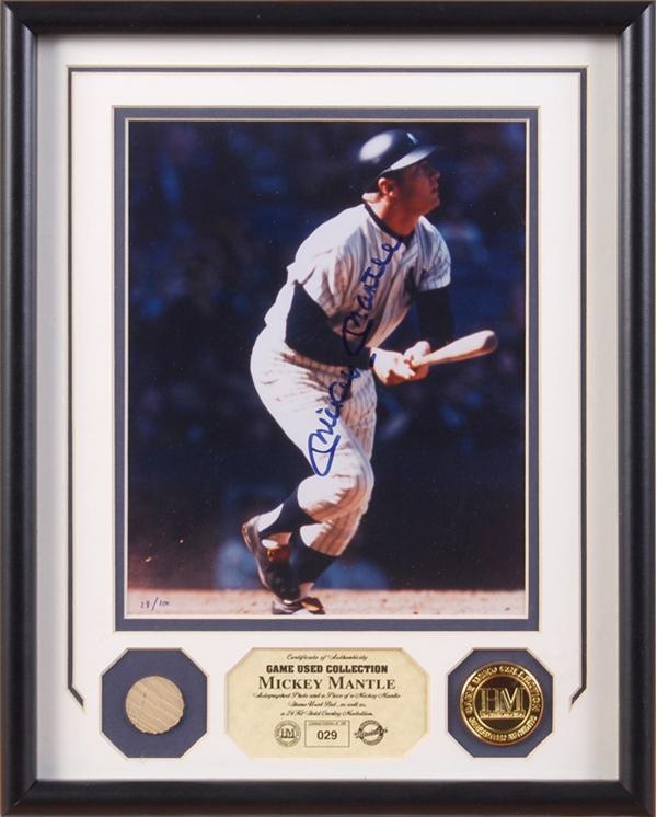 Baseball Autographs - Mickey Mantle Ltd Ed Signed Photo w/ 1968 Game Used Bat Relic Display Highland Mint