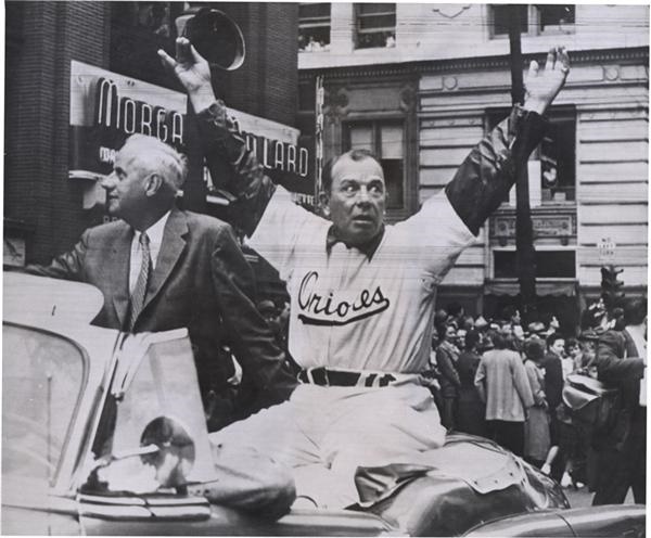 - NEW BALTIMORE ORIOLES : Welcoming the Orioles to Baltimore, 1954