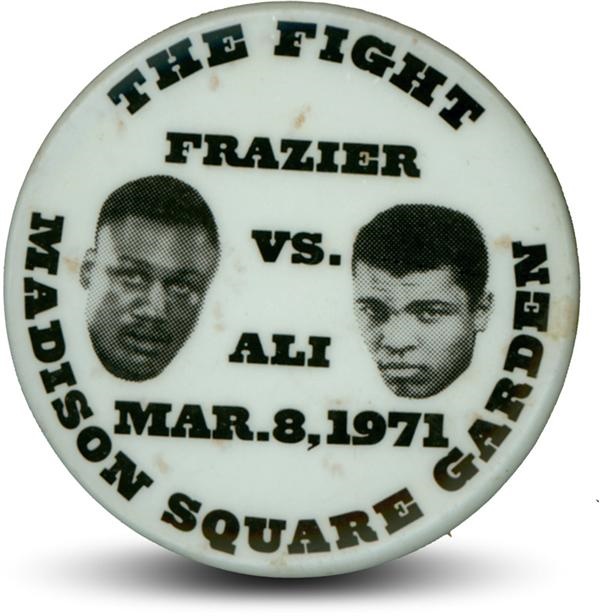 Muhammad Ali & Boxing - 1971 Muhammad Ali vs. Joe Frazier I Pin-Back Button