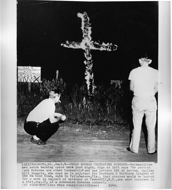 Civil Rights - PAUL ROBESON BURNING CROSS
Intolerance, 1949