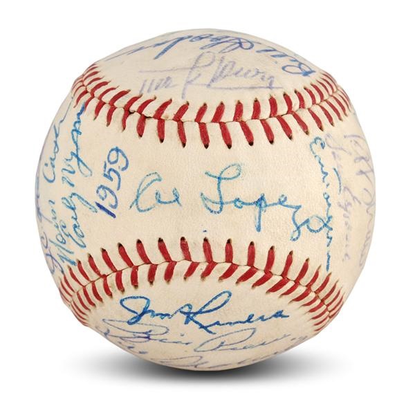 Baseball Autographs - 1959 American League Champion Chicago White Sox Team Signed Baseball (PSA 8-NRMT-MT)