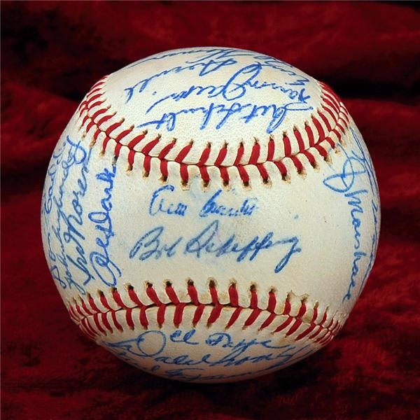 Baseball Autographs - 1959 Chicago Cubs Team Signed Baseball