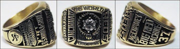 - 1976 Cincinnati Reds World Championship Ring