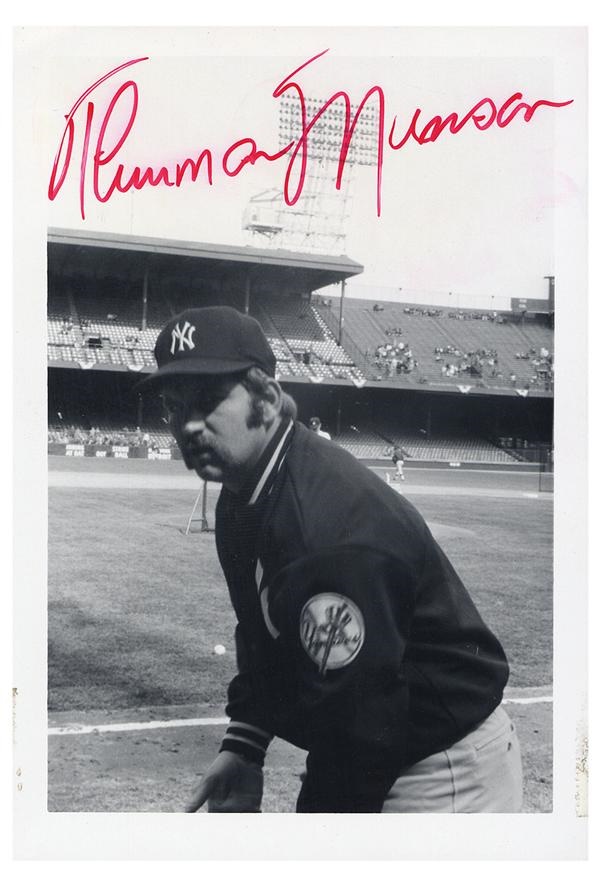 Baseball Autographs - Thurman Munson Signed Photograph