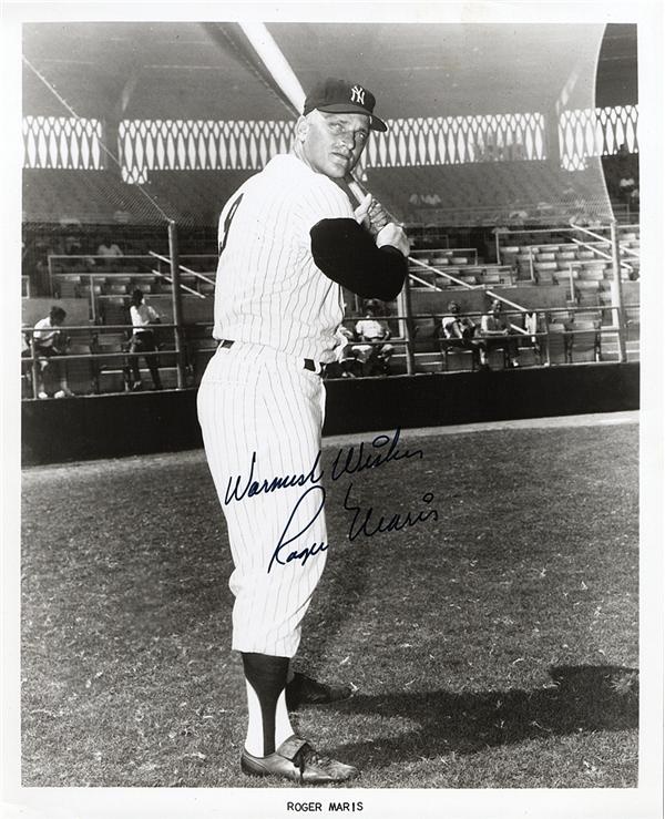 Baseball Autographs - Roger Maris Signed 8"x10" Photo