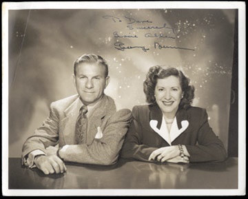 Movies - 1940's George Burns & Gracie Allen Signed Photo (8x10")