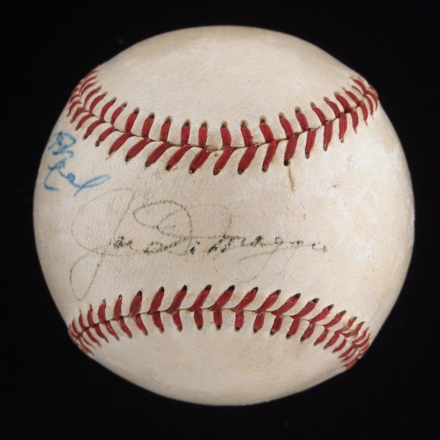 Baseball Autographs - Vintage Signed Joe DiMaggio Baseball