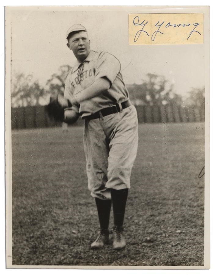 Baseball Autographs - Cy Young Signature On A Photograph