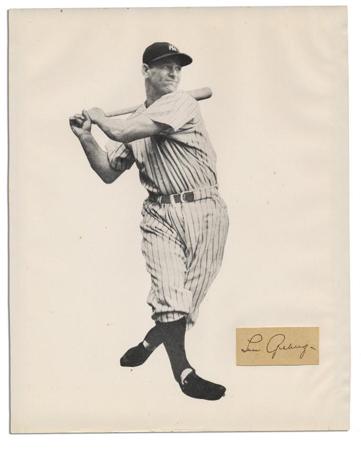 Baseball Autographs - Lou Gehrig Signature On A Photograph