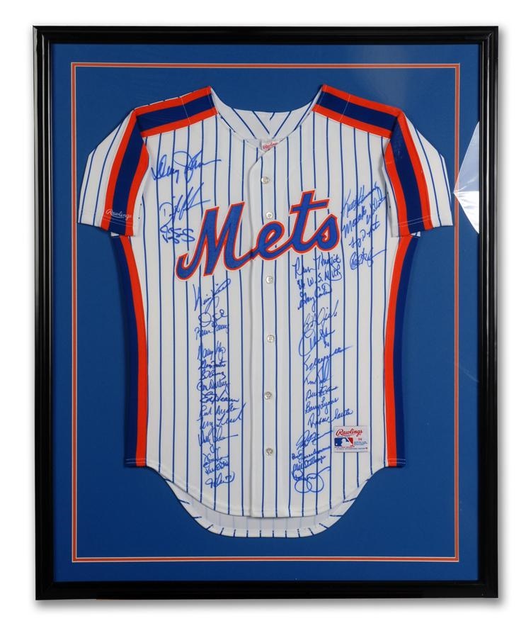 Baseball Autographs - Framed 1986 New York Mets Teams Signed Jersey (34 Signatures)