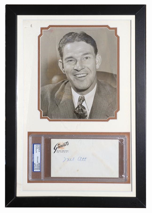 Baseball Autographs - Mel Ott Signed New York Giants Envelope with Original Wire Photo