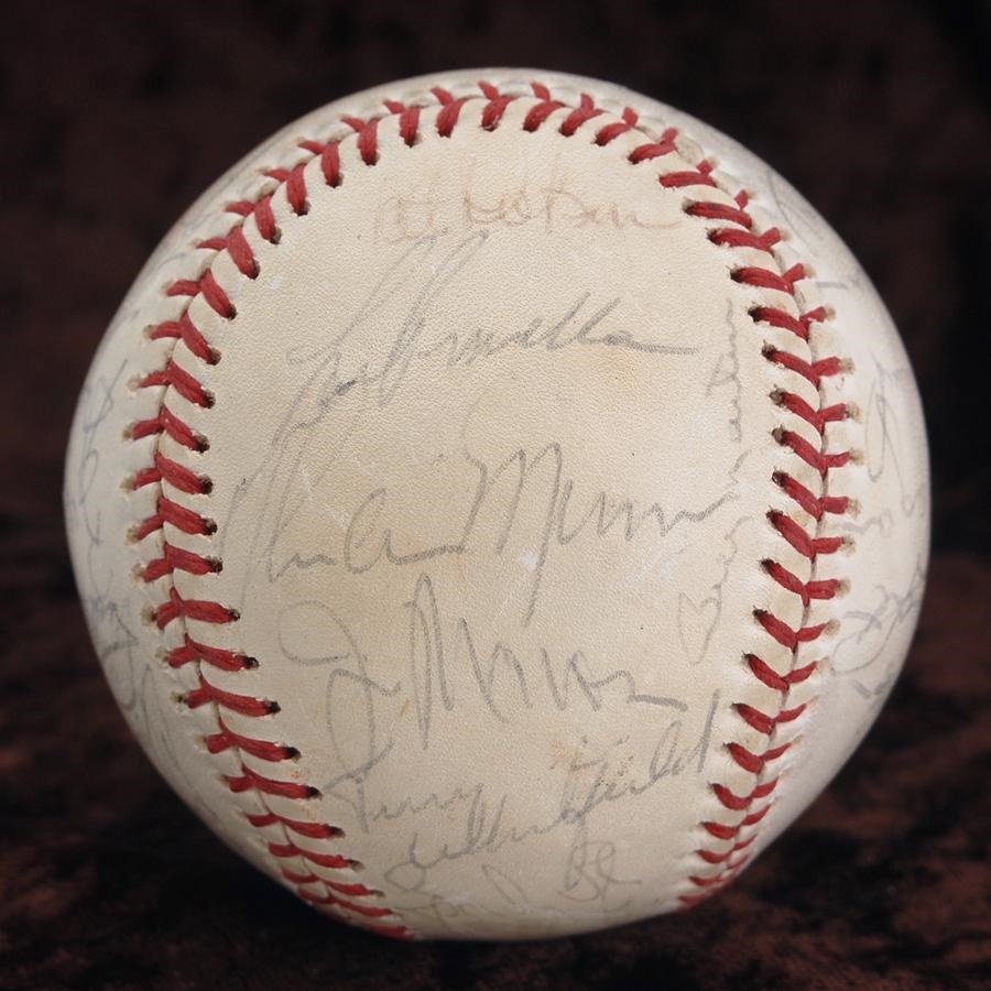 Baseball Autographs - 1975 New York Yankee Team Signed Baseball