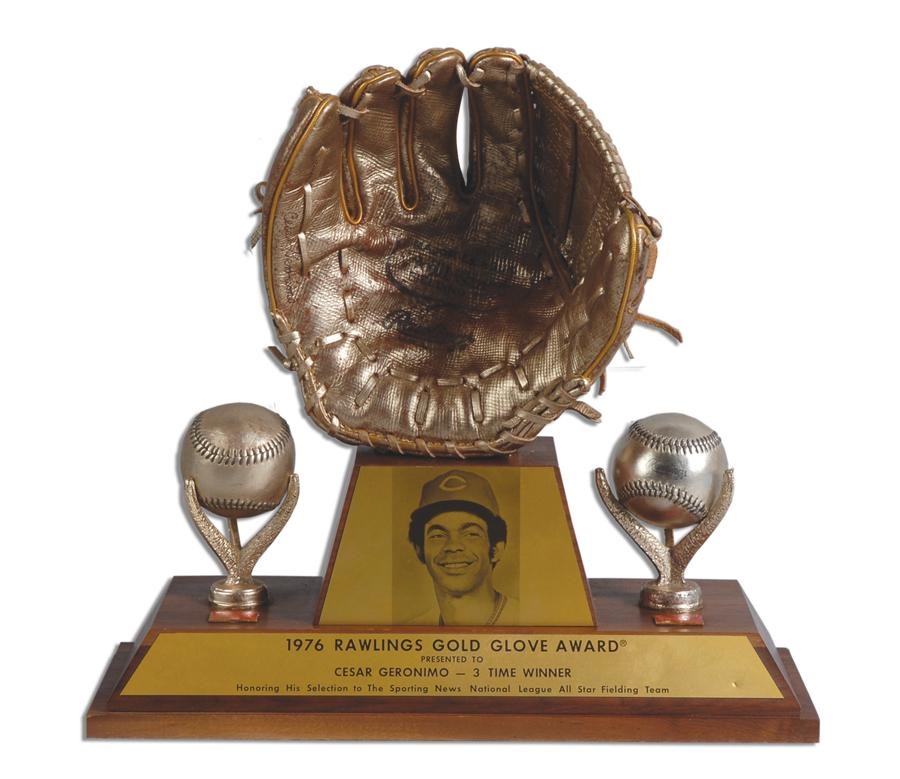 - 1976 Cesar Geronimo Rawlings Gold Glove Award