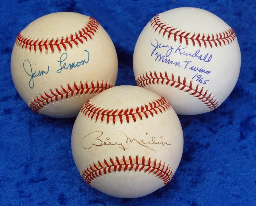 - 22 Single Signed 1965 Minnesota Twins Baseballs