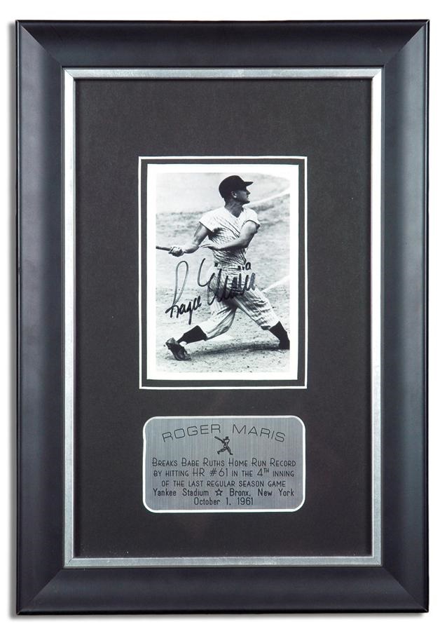 Baseball Autographs - Roger Maris Signed Display Postcard