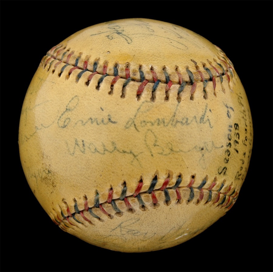 Baseball Autographs - 1938 Cincinnati Reds Team Signed Baseball