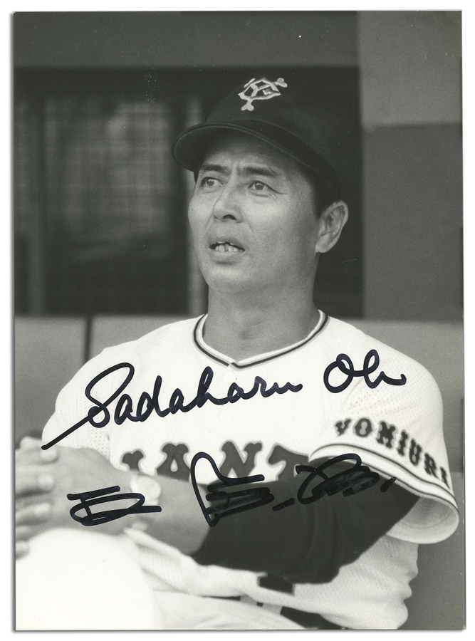 Baseball Autographs - Sadaharu Oh Signed Photo in English and Japanese