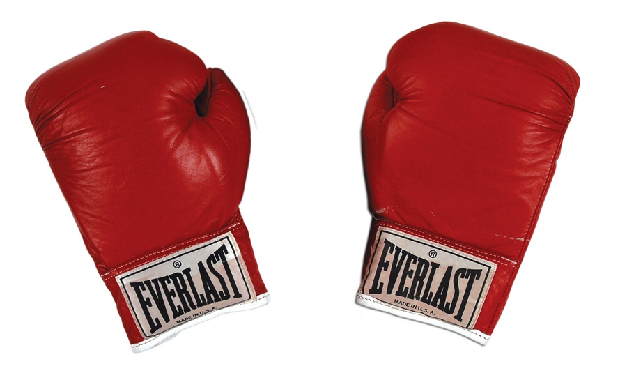 - Trevor Berbick Fight Gloves - Tyson Match