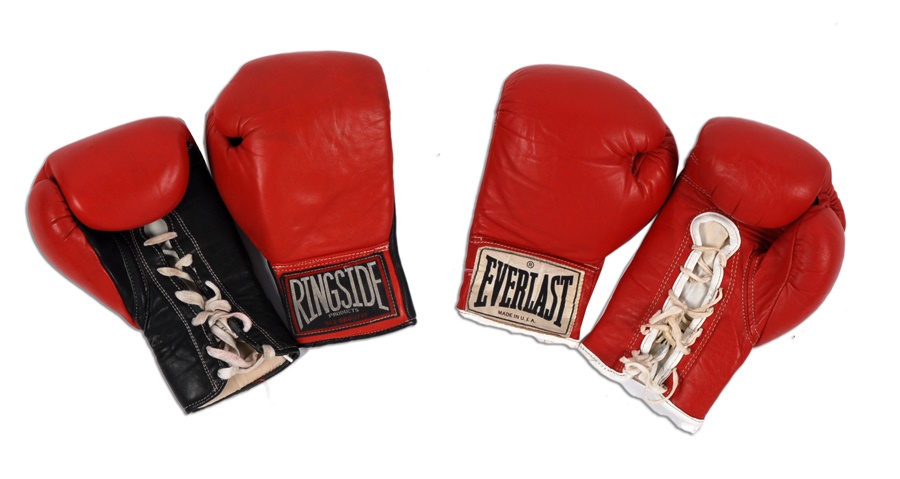 - Tommy Morrison Fight Glove Collection (2) - Cannady & Brown Match