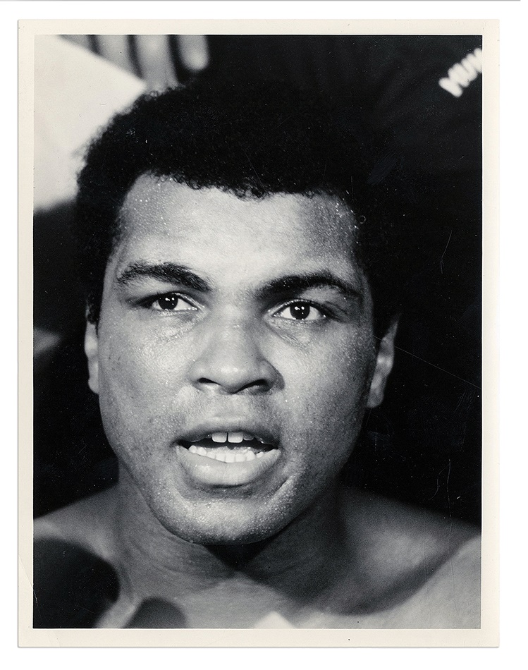 Muhammad Ali & Boxing - 1970's Ali Frazier Press Photos (8)