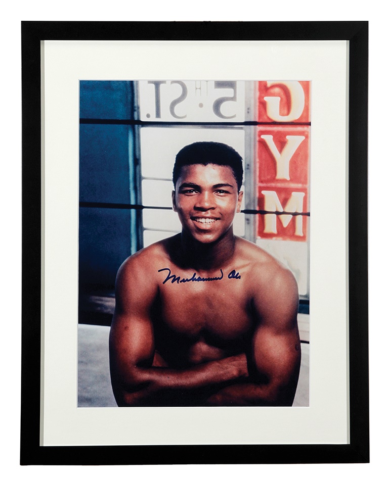 Muhammad Ali & Boxing - Beautiful Muhammad Ali Signed 10X14 Photo