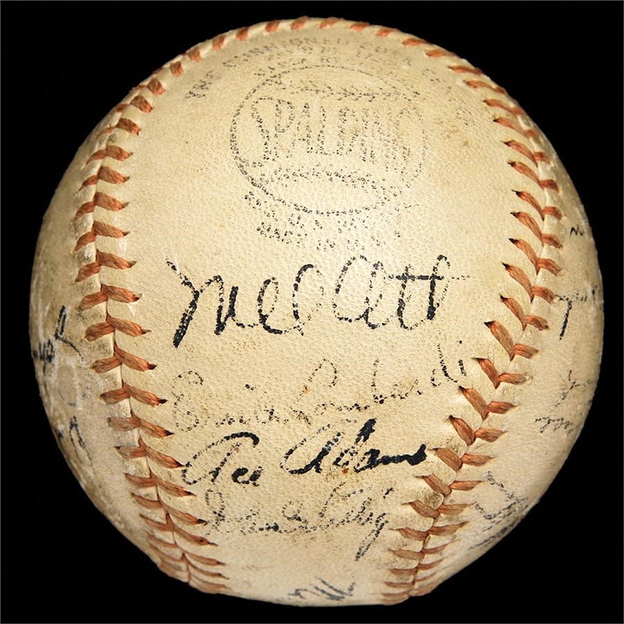 Baseball Autographs - Team Signed New York Giants Baseball With A Bold Mel Ott