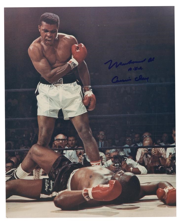 Muhammad Ali & Boxing - Muhammad Ali aka Cassius Clay Signed 8 x10