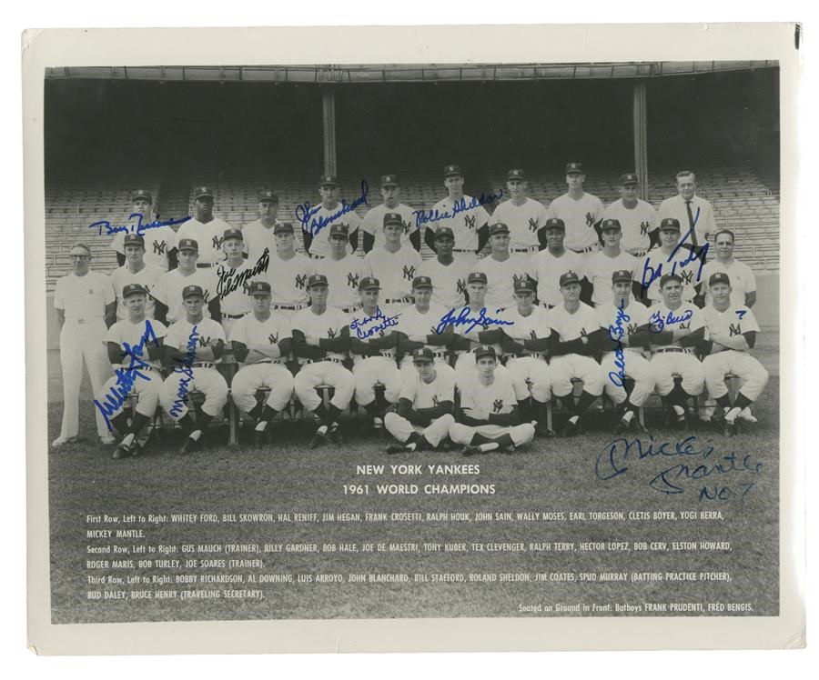 Baseball Autographs - 1961 New York Yankees Signed Photo