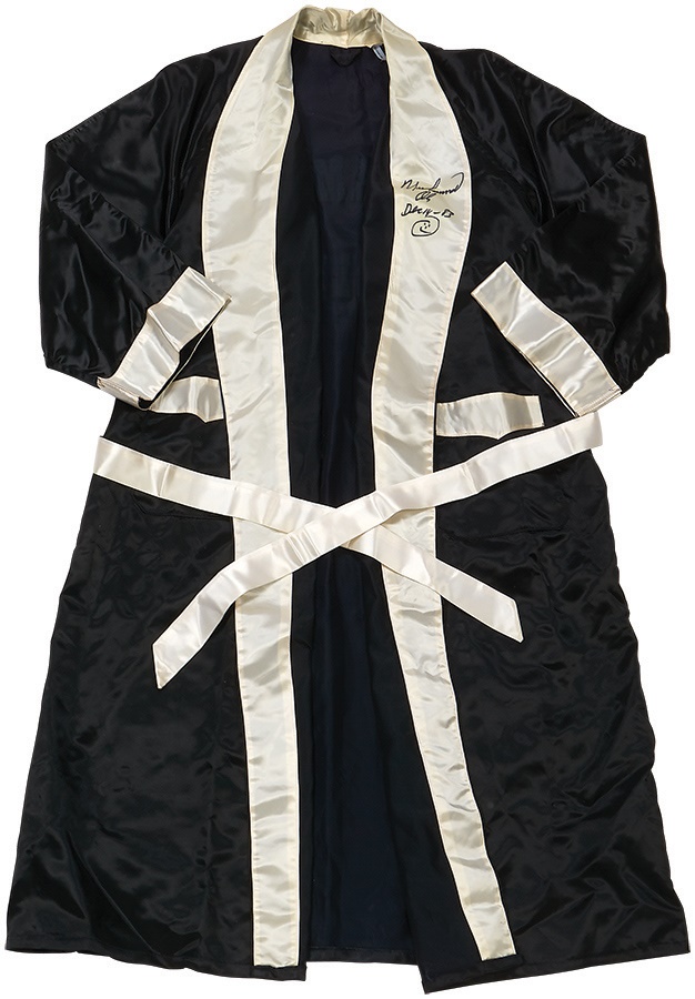 Muhammad Ali & Boxing - The Finest Muhammad Ali Signed Robe We Have Ever Seen