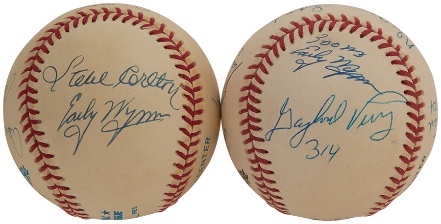 Baseball Autographs - 300 Game Winners Signed Baseballs