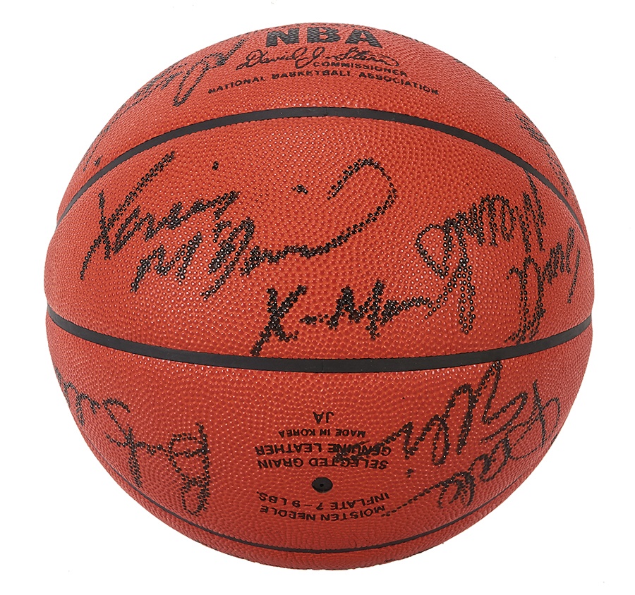 - 1989-90 Seattle Supersonics Team Signed Basketball