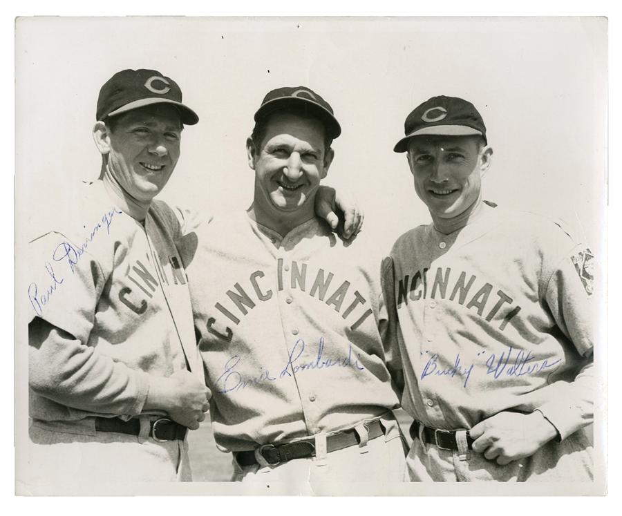 Baseball Autographs - Stars of 1940 World Series - Derringer, Lombardi & Walters Signed Photo