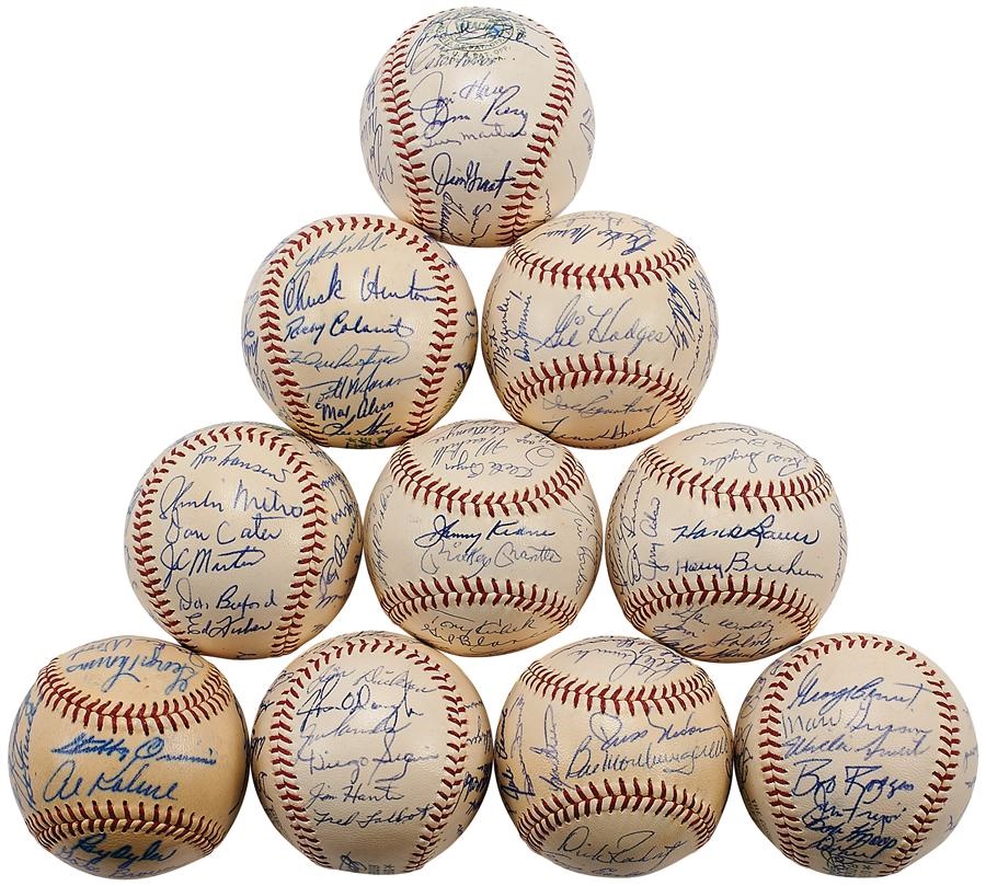 Baseball Autographs - Set of Ten High Grade 1965 American League Team Signed Baseballs with the Nicest Known A.L. Champion Minnesota Twins (PSA/DNA 8.5)