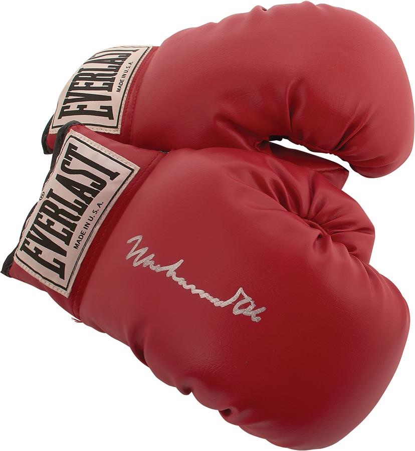 Muhammad Ali & Boxing - Muhammad Ali Signed Glove