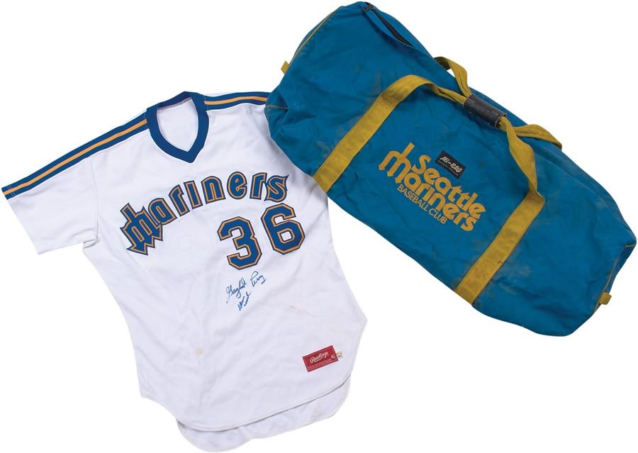 - 1982 Galord Perry Seattle Mariners Game Worn Jersey and Equipment Bag