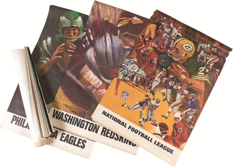 - 1960s NFL Vintage Football Posters In Original Box (15)