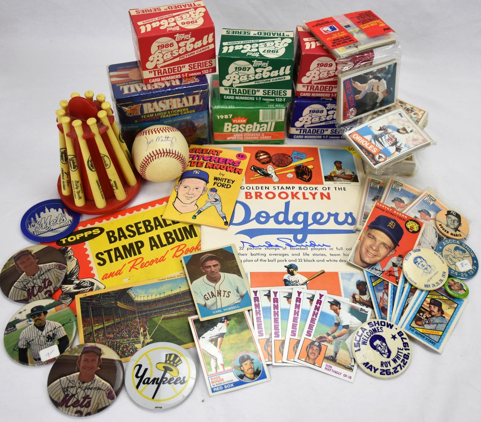 - 1950s-80s Topps, Pins, Autographs and Miscellaneous Collection