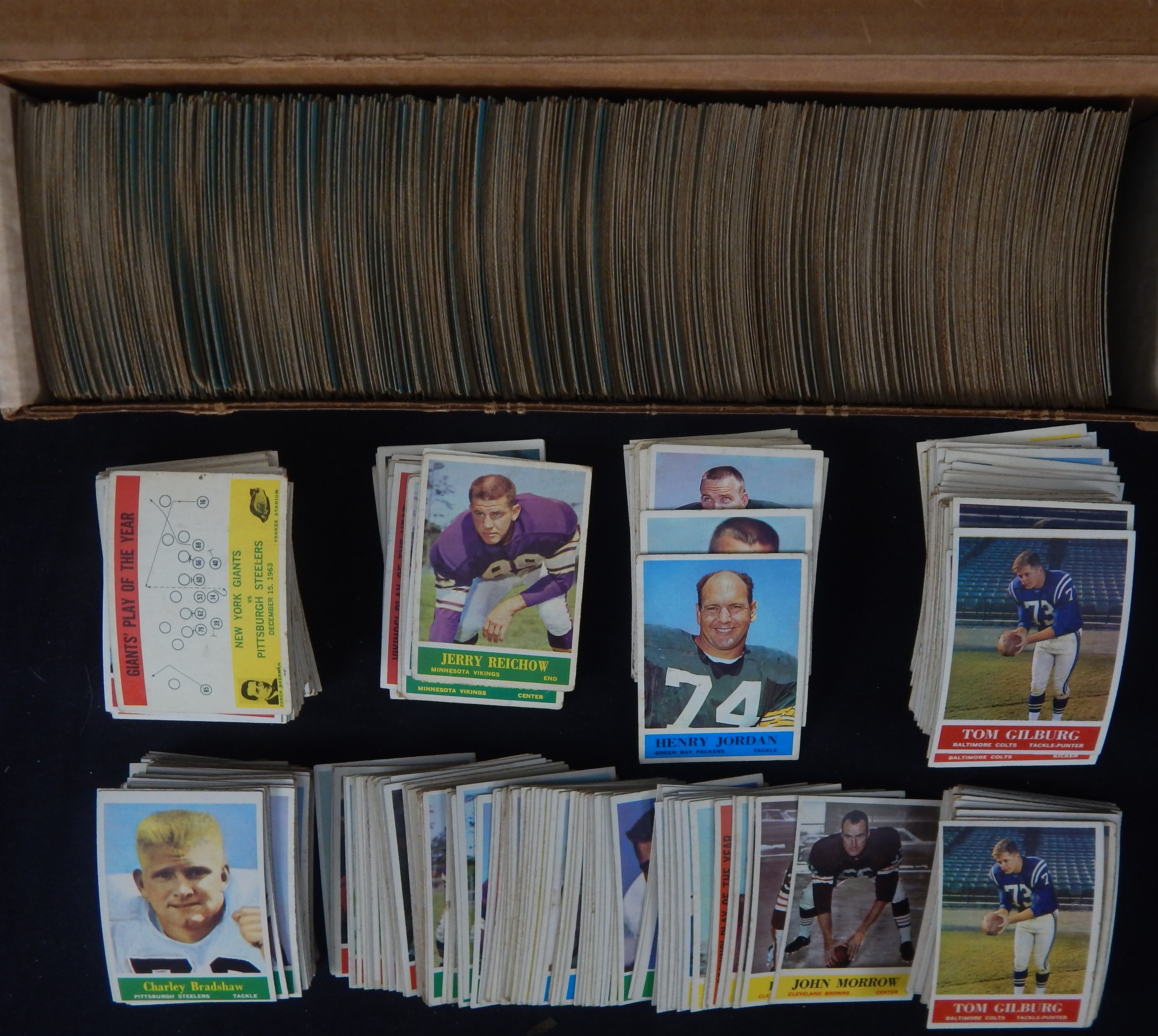 - 1964 Philadelphia Football Collection of 1,100+ Cards
