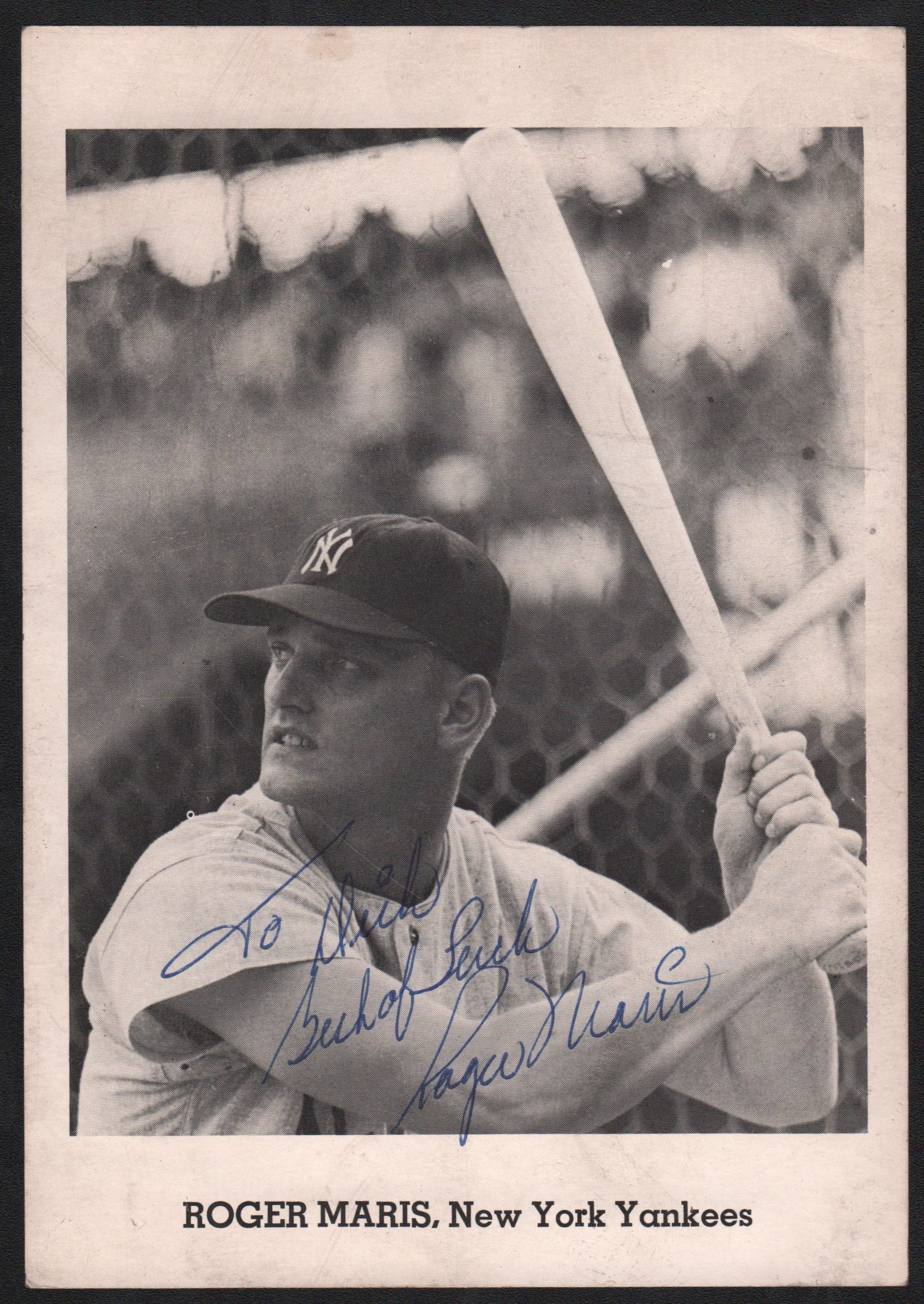 Baseball Autographs - Roger Maris Signed 5x7 Picture Pack Photo