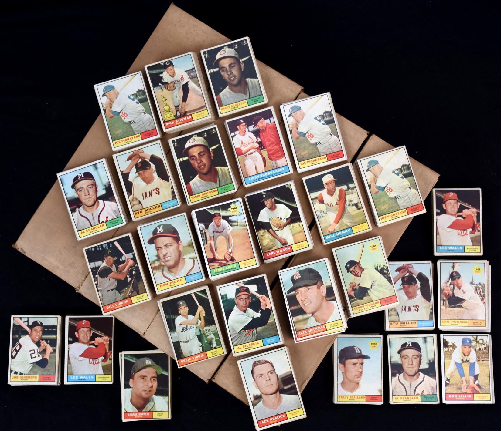- 1961 Topps Baseball Card Collection (18,000+)