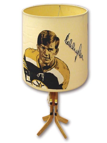 - 1972 Bobby Orr Stanley Cup Champions Lamp & Shade