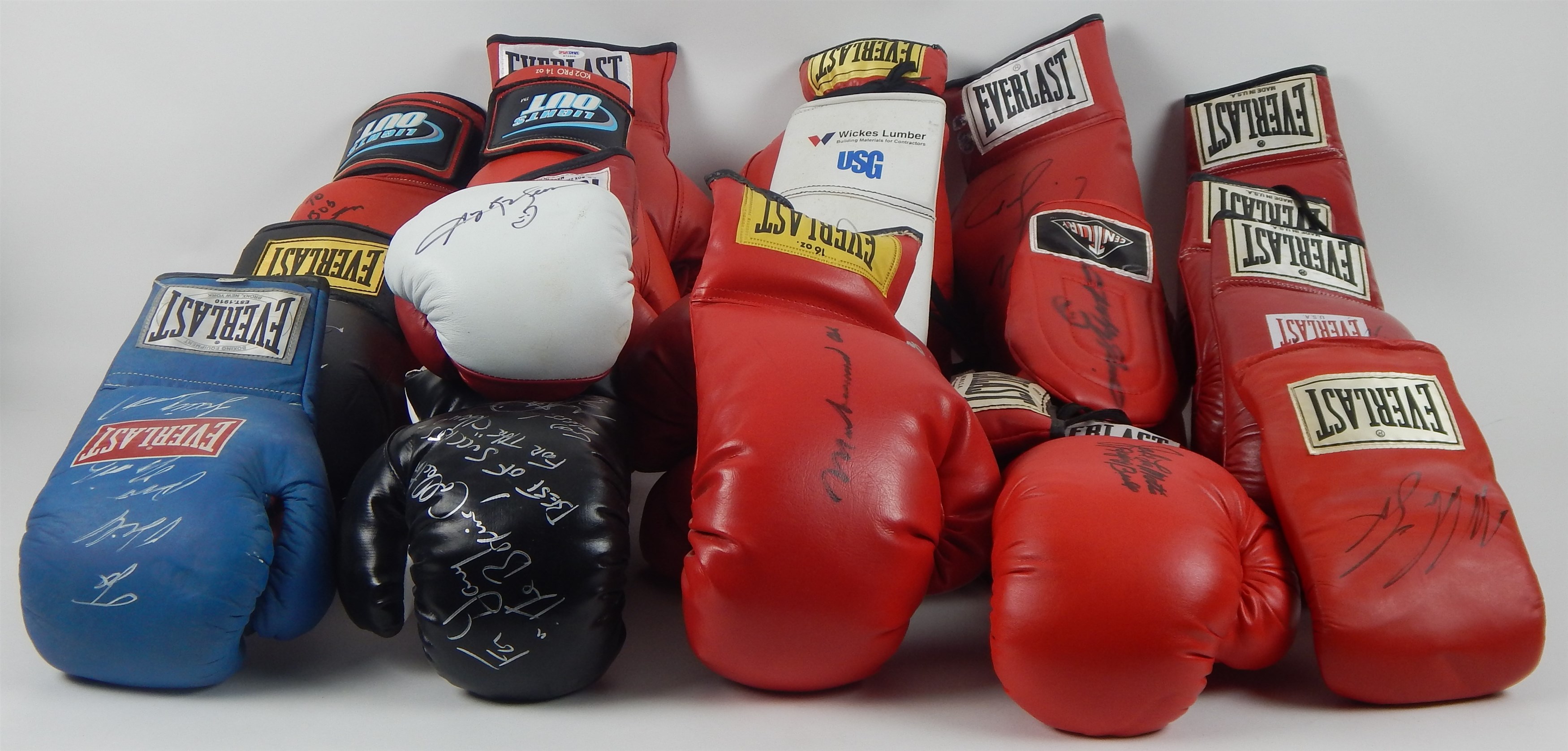 - Signed Boxing Glove Collection w/ Muhammad Ali (21)