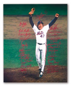New York Baseball - 1986 New York Mets Team Signed Large Photograph (16x20”)