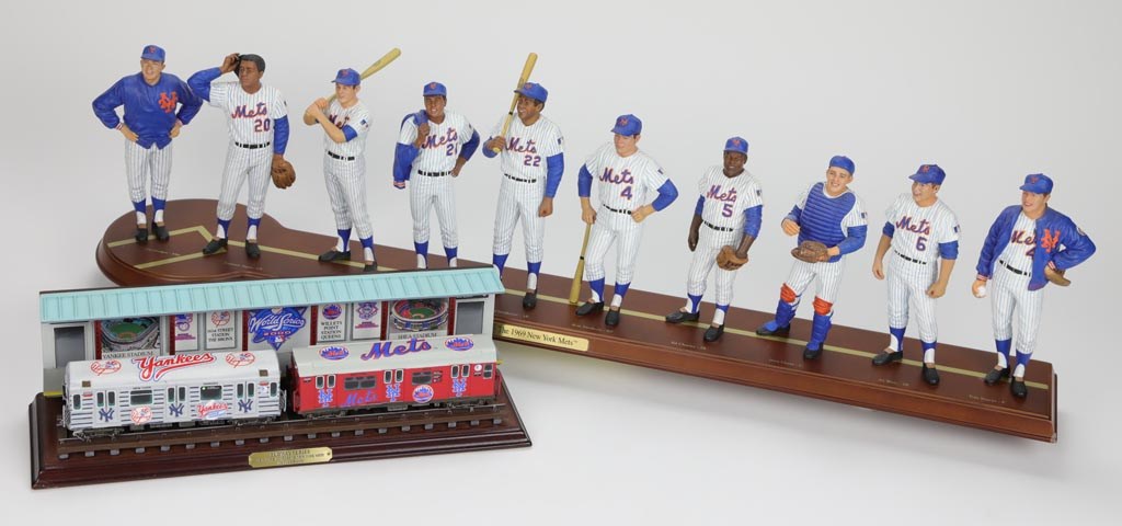 - Pair of Danbury Mint New York Baseball Displays
