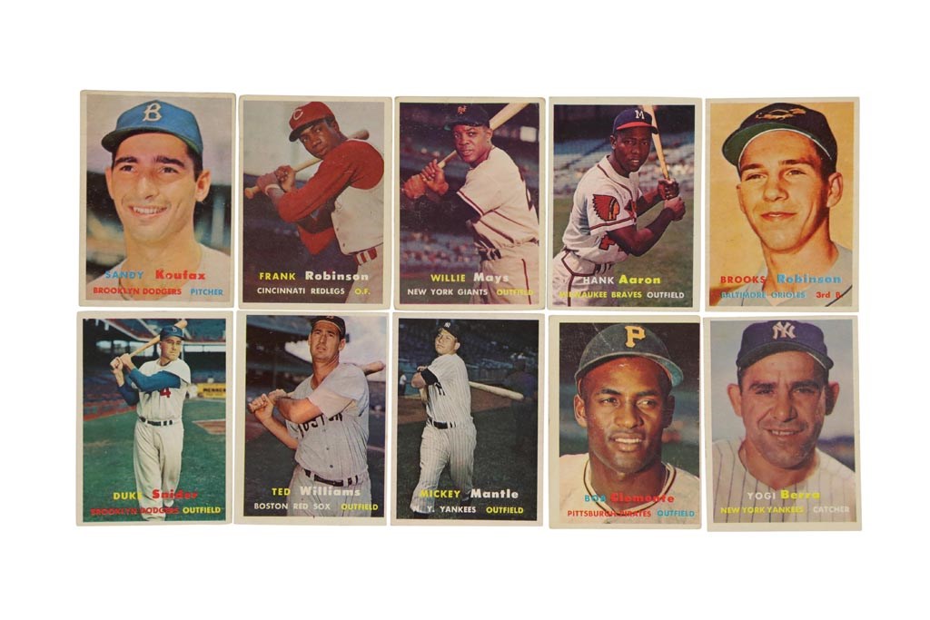 - 1957 Topps Baseball Complete Set (407)