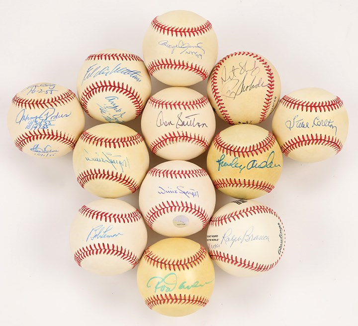 Baseball Autographs - Single Signed Baseball Collection (12)