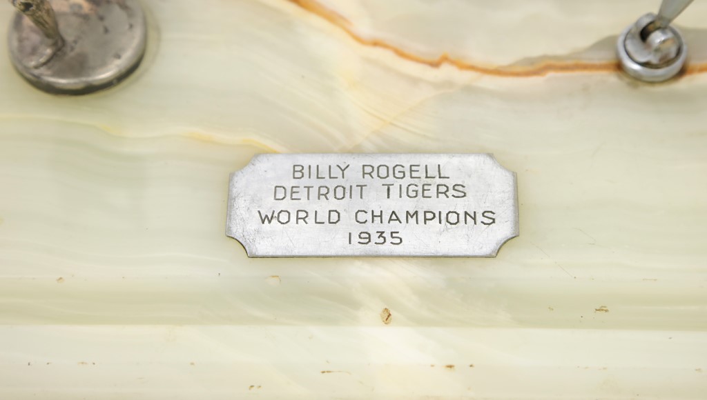 - 1935 Billy Rogell Detroit Tigers World Champions Desk Set