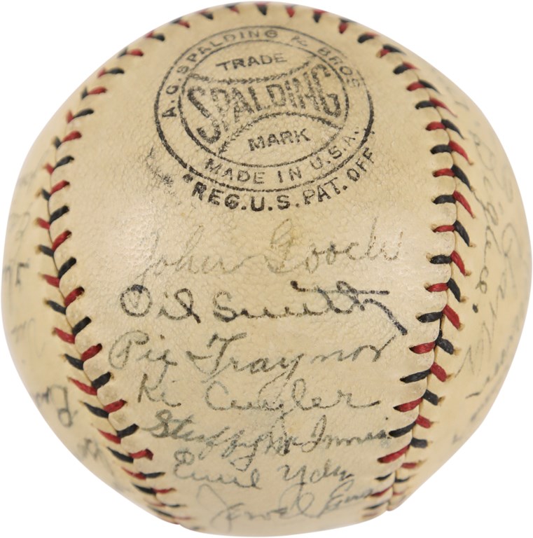 Clemente and Pittsburgh Pirates - 1925 World Champion Pittsburgh Pirates Team Signed Baseball (PSA)